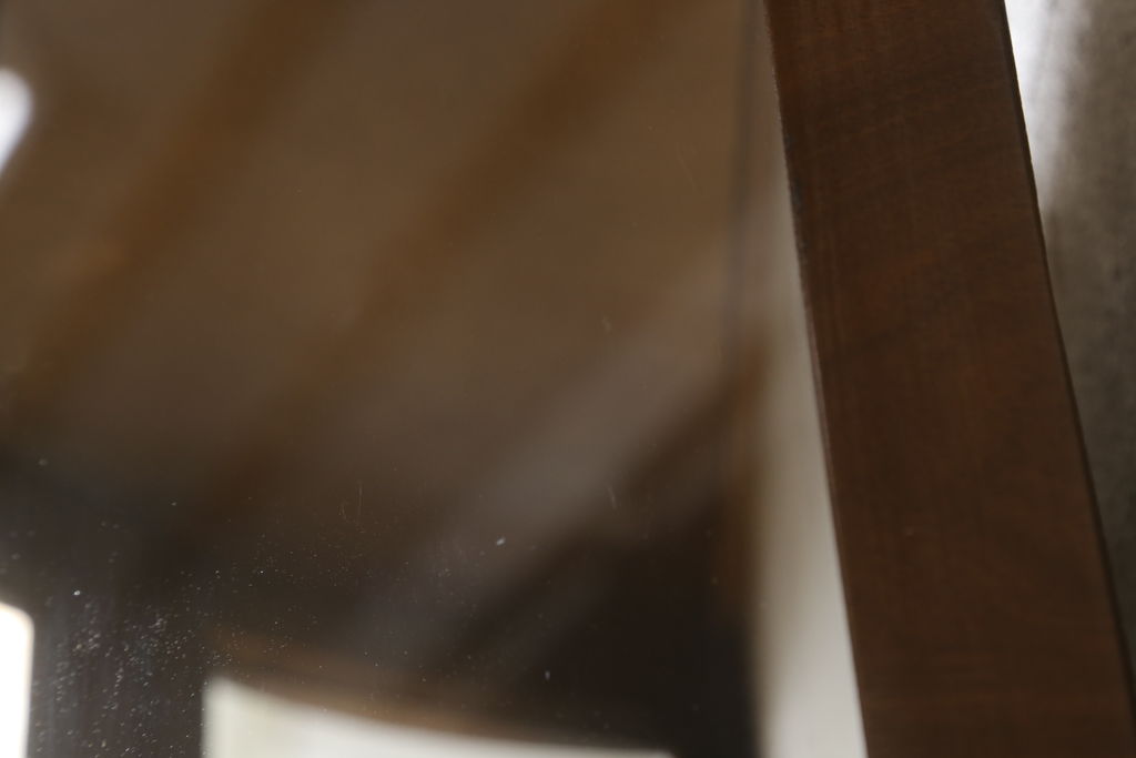 イギリスビンテージ　マホガニー材　半円形　クラシカルな佇まいが魅力的なキャビネット(飾り棚、収納棚、ガラスケース、ヴィンテージ、ハーフムーン)(R-059249)