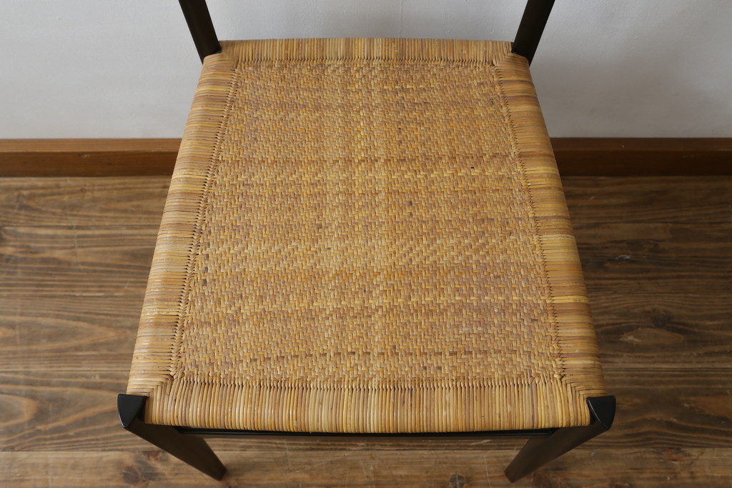 中古　Cassina(カッシーナ)　I MAESTRI COLLECTION(イ・マエストリ・コレクション)　Gio Ponti(ジオ・ポンティ)デザイン　699 SUPERLEGGERA(スーパーレジェーラ)　籐張り　アームレスチェア(ダイニングチェア、椅子、イス、いす)(R-077898)
