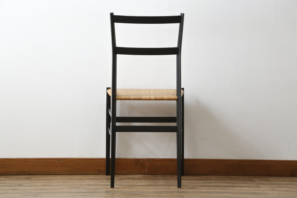 中古　Cassina(カッシーナ)　I MAESTRI COLLECTION(イ・マエストリ・コレクション)　Gio Ponti(ジオ・ポンティ)デザイン　699 SUPERLEGGERA(スーパーレジェーラ)　籐張り　アームレスチェア(ダイニングチェア、椅子、イス、いす)(R-077898)