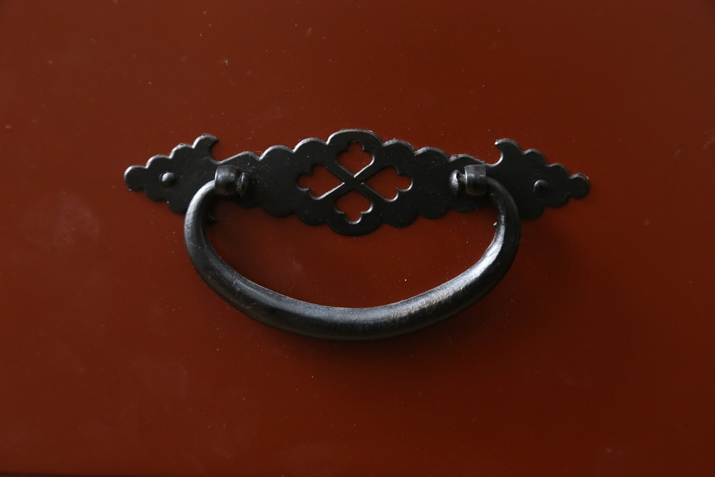  中古　美品　落ち着いた色合いの朱塗りが魅力的な米沢小箪笥(米沢箪笥、衣装箪笥、和タンス、収納たんす、民芸箪笥、チェスト、引き出し)(R-082208)