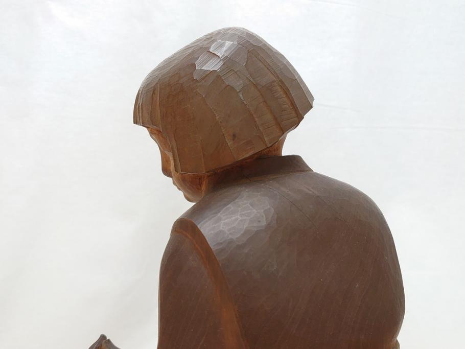 彫刻家　三国慶一　木彫の置物(少女、女の子、着物、石榴、ざくろ、ザクロ)(R-063204)