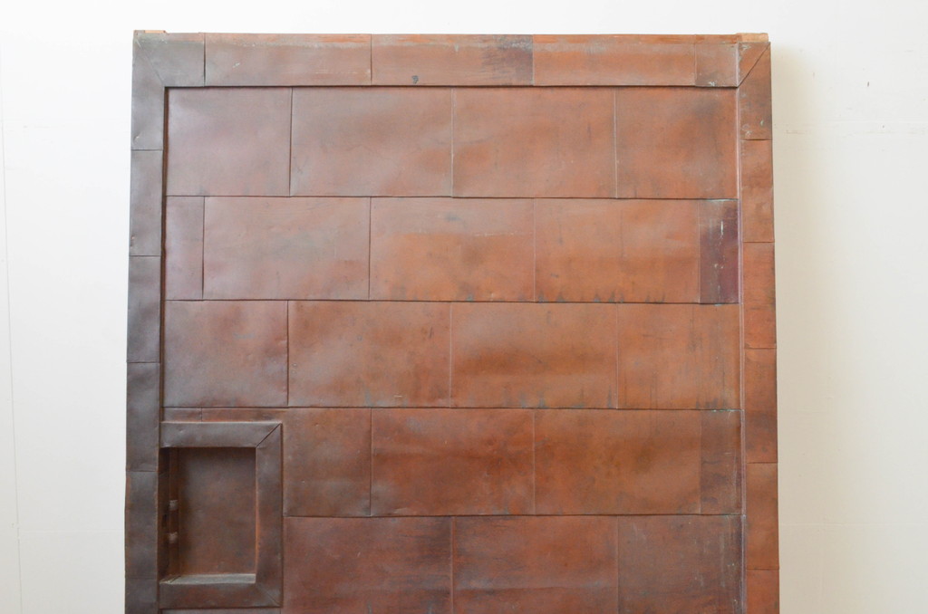 アンティーク建具　美品!!　上品な佇まいが魅力的な古い銅板張りの蔵戸1枚(引き戸、玄関戸)(R-066784)