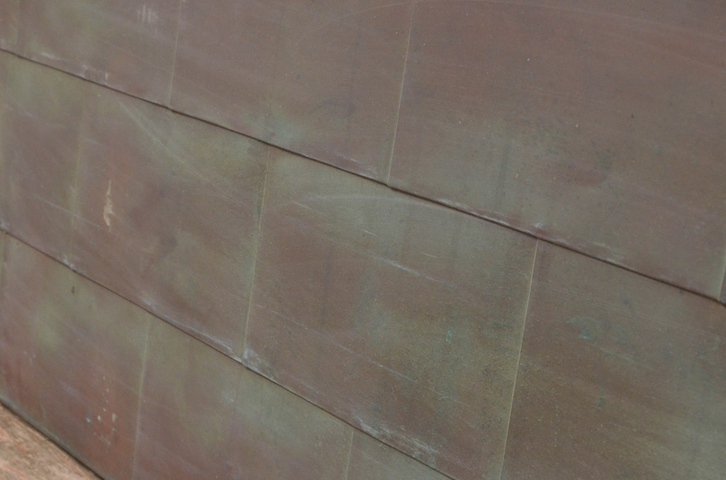 アンティーク建具　珍しい銅板張り!経年を感じさせる風合いが魅力の横長引き戸1枚(窓)(R-067568)