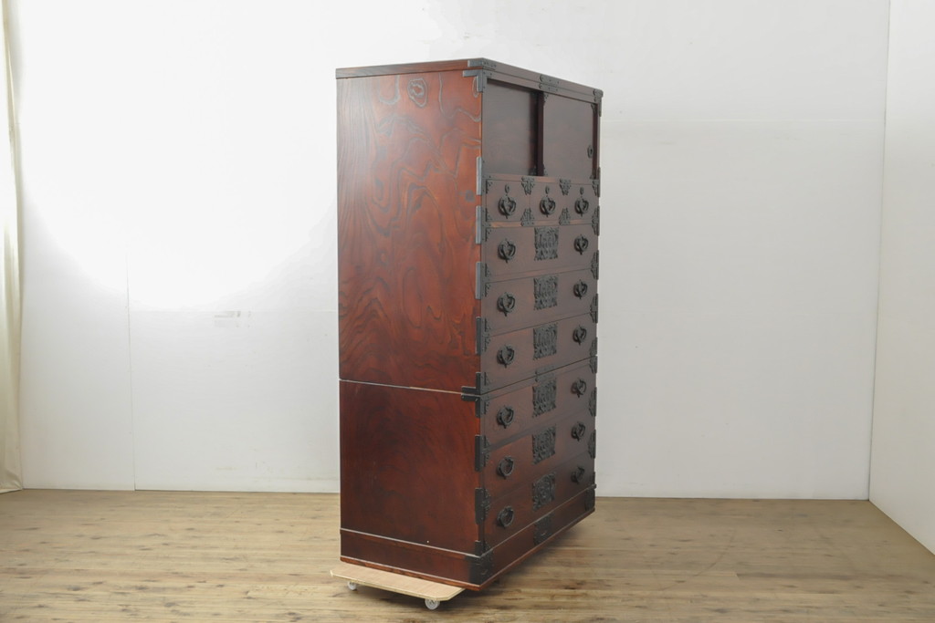 中古　美品　岩谷堂箪笥　奥行たっぷりサイズの特注品衣装箪笥(定価約90万円)(チェスト、洋服タンス、収納タンス、重ね箪笥)(R-057616)