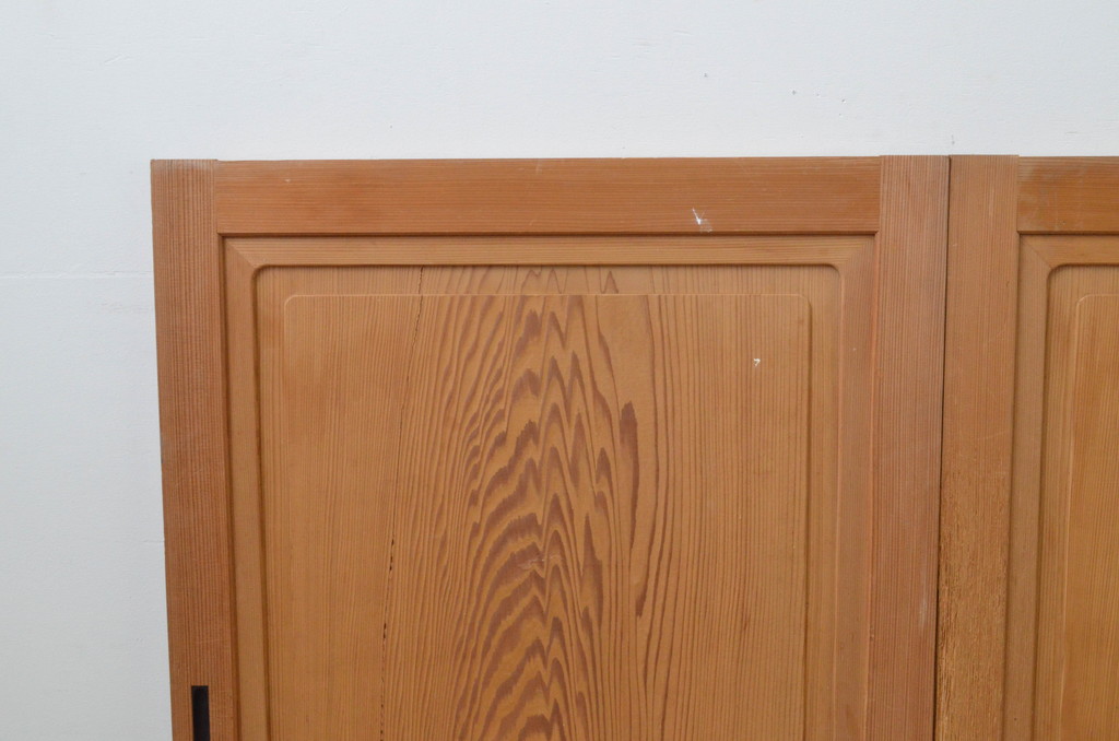 ビンテージ建具　高級杉材　数寄屋で使われていた杉材一枚板の板戸窓2枚セット(引き戸、ヴィンテージ)(R-067558)
