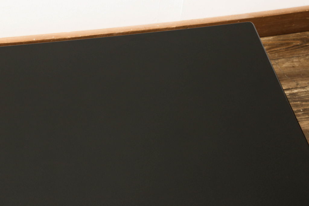 中古　美品　輪島塗り　在銘　高海堂　石目乾漆仕上げ!シンプルで希少なデザインの座卓(ローテーブル、センターテーブル)(定価約110万円)(R-056183)