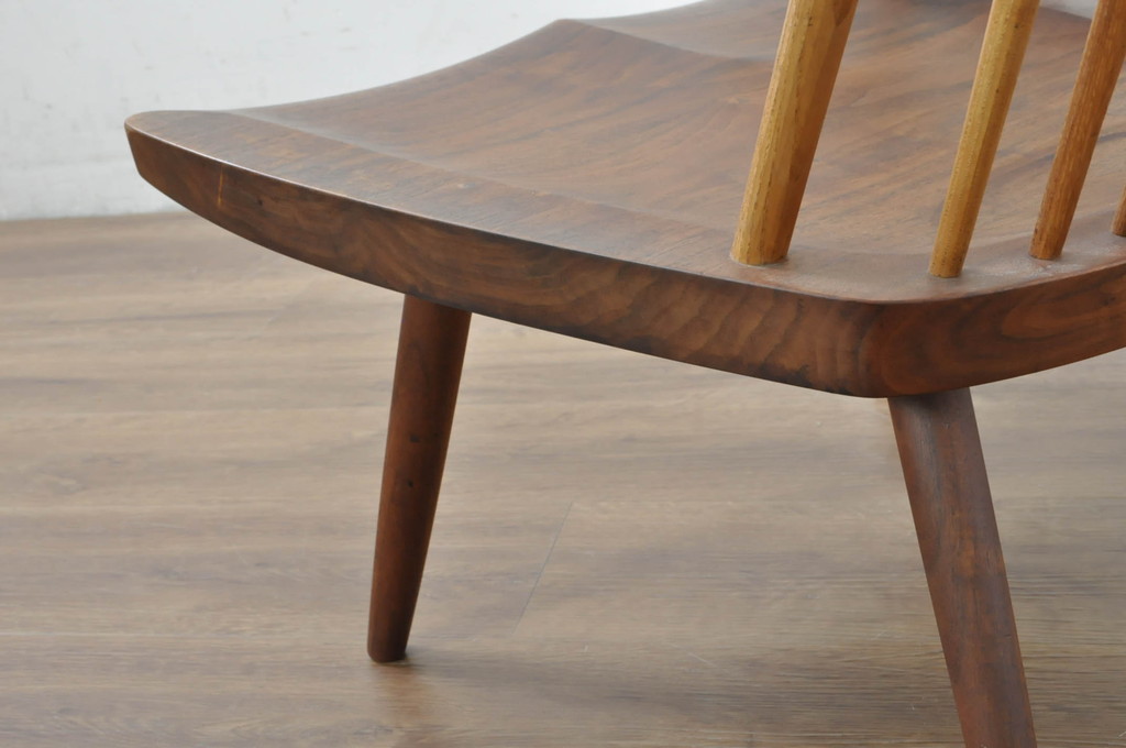 和製ヴィンテージ　小田急ハルク購入　ジョージナカシマ　LOUNGE ARM(ラウンジアーム)　One Arm(ワンアーム、片肘)　CN103　モダンに洗練された右アーム付きラウンジチェア(ジョージ・ナカシマ、アームチェア、イス、椅子、板座チェア、ビンテージ)(R-080693)