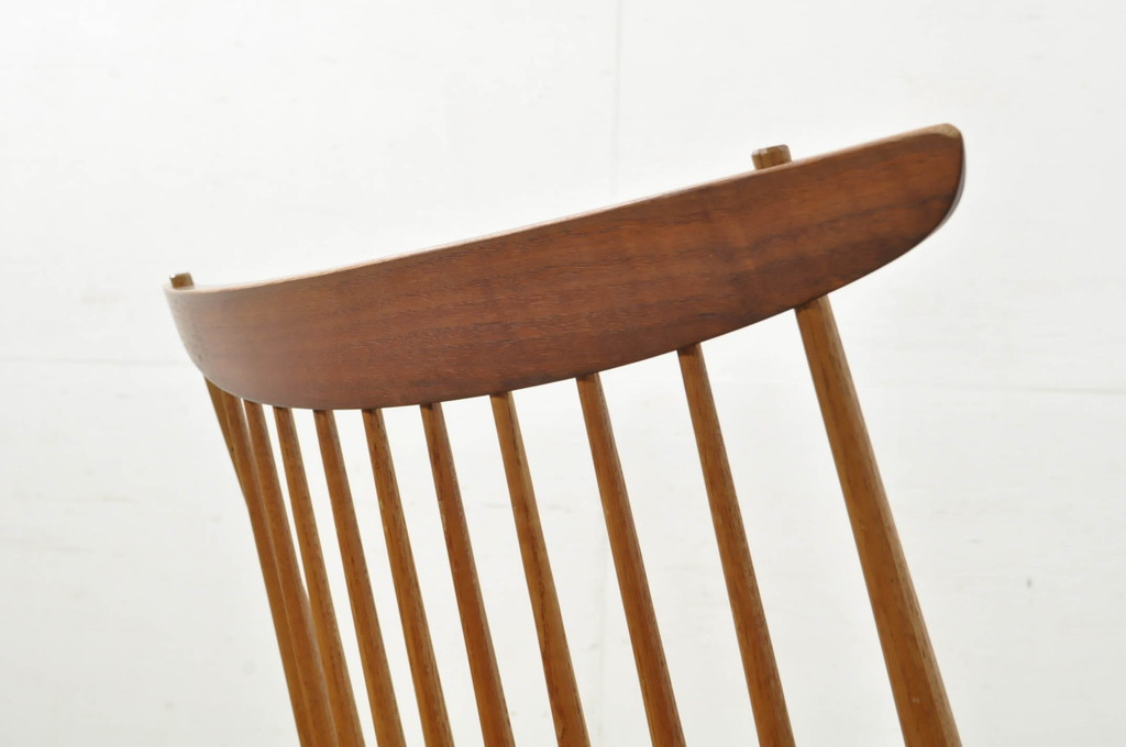 和製ヴィンテージ　小田急ハルク購入　ジョージナカシマ　LOUNGE ARM(ラウンジアーム)　One Arm(ワンアーム、片肘)　CN103　モダンに洗練された右アーム付きラウンジチェア(ジョージ・ナカシマ、アームチェア、イス、椅子、板座チェア、ビンテージ)(R-080693)