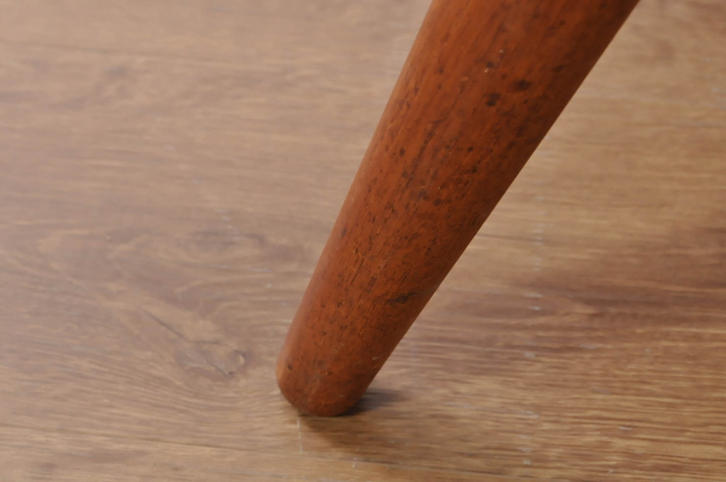 北欧家具　デンマークビンテージ　Hans J Wegner(ハンス・J・ウェグナー)　GETAMA(ゲタマ)　GE270-3　洗練された佇まいが目を引く3人掛けソファ(3P、三人掛け、アームソファ、トリプルソファ、3シーター、北欧、ヴィンテージ)(R-080804)