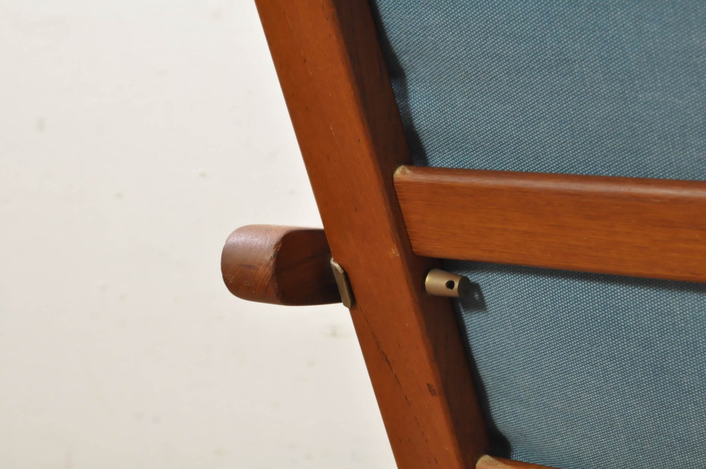 北欧家具　デンマークビンテージ　Hans J Wegner(ハンス・J・ウェグナー)　GETAMA(ゲタマ)　GE270-3　洗練された佇まいが目を引く3人掛けソファ(3P、三人掛け、アームソファ、トリプルソファ、3シーター、北欧、ヴィンテージ)(R-080804)