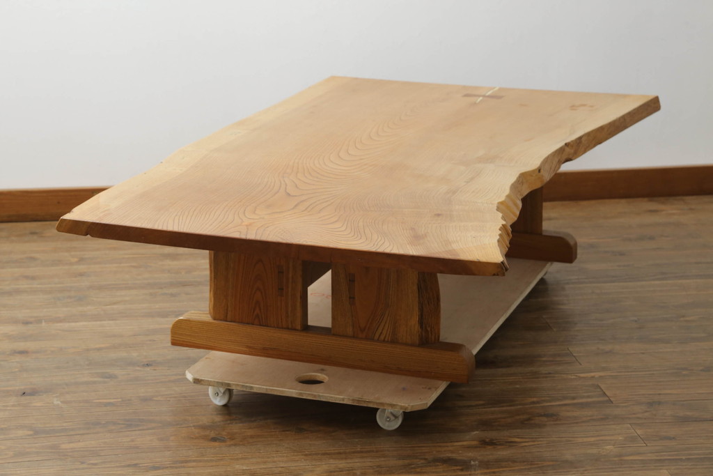 和製ビンテージ　総欅(ケヤキ)材　天板一枚板　自然な木の風合いを楽しめるローテーブル(座卓、センターテーブル、リビングテーブル、ヴィンテージ)(R-075578)
