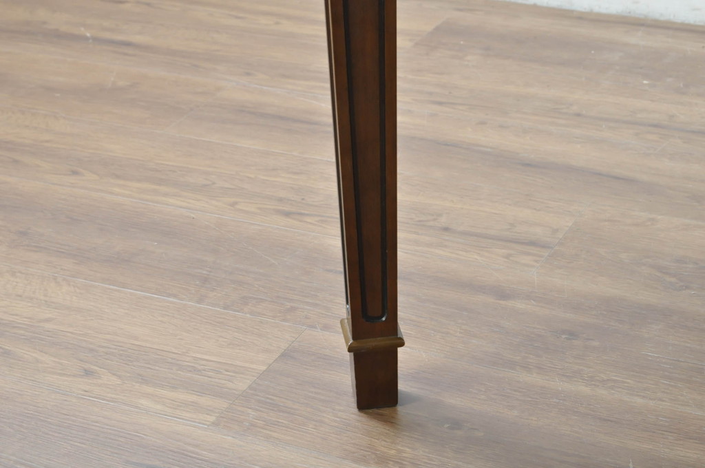 中古　美品　maruni(マルニ木工)　地中海ロイヤルシリーズ(ROYAL)　シックな佇まいが魅力的なパーティテーブル(ダイニングテーブル、4人掛け、食卓)(定価約24万円)(R-081720)