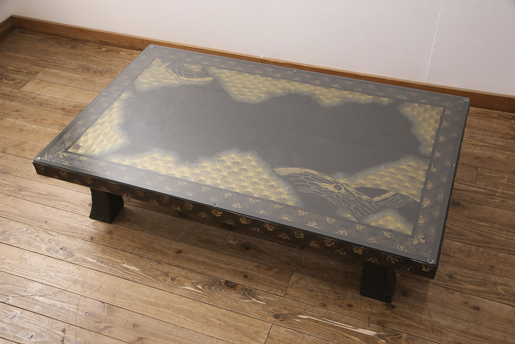 中古 工芸家具 極美品 立体的な漆塗りがインパクト抜群の高級座 中古 工芸家具 極美品 立体的な漆塗りがインパクト抜群の高級座