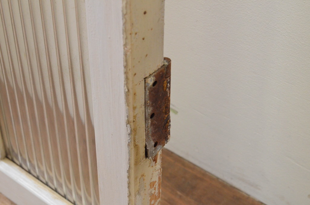アンティーク建具　ペイント仕上げ限定　レトロな空間づくりにおすすめの両開き窓1対(2枚セット、ガラス戸、ガラス扉)(R-067827)