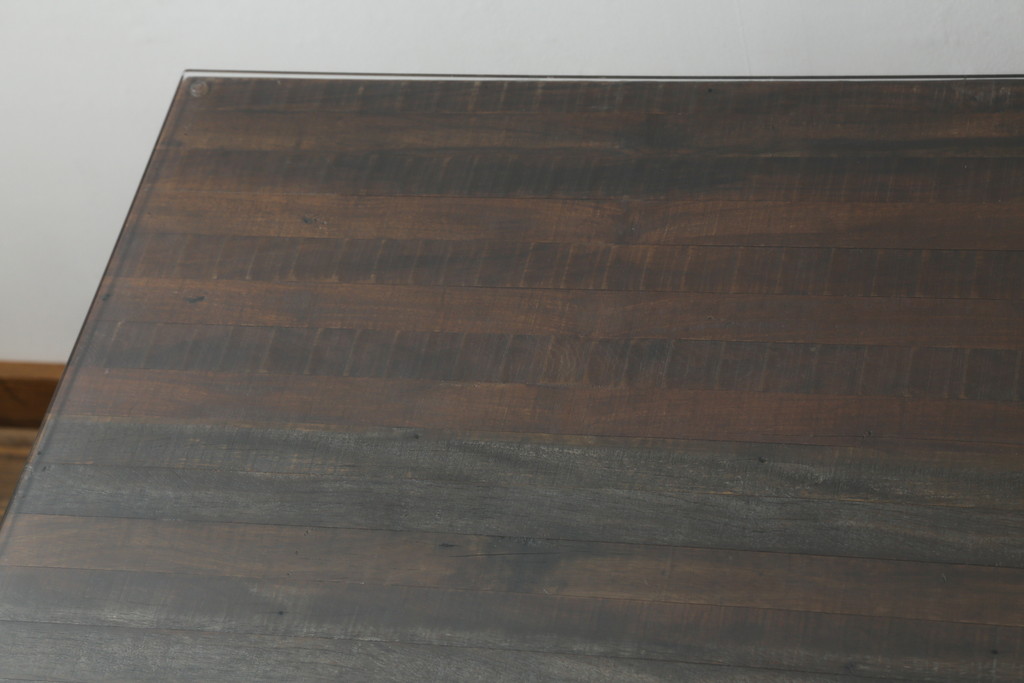 中古　ビーナ(bina)　グラハム(GRAHAM DINING TABLE)　アスプルンド(ASPLUND)取り扱い　味わいのある古材を使用したダイニングテーブル(2人掛け、4人掛け、食卓、作業台、サスティナビリティ)(定価約25万円)(R-065133)