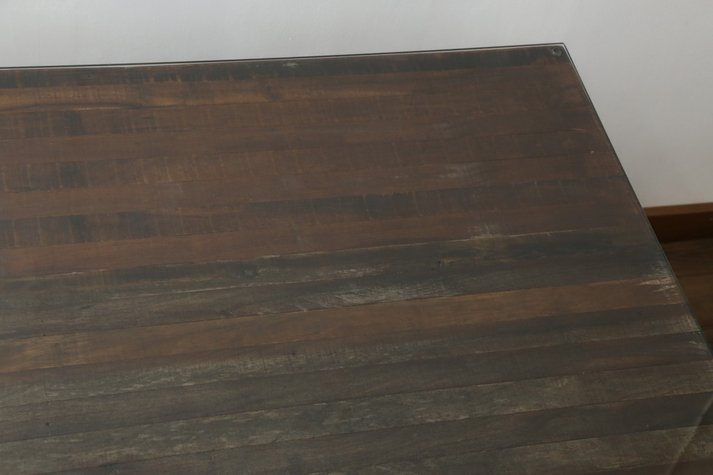 中古　ビーナ(bina)　グラハム(GRAHAM DINING TABLE)　アスプルンド(ASPLUND)取り扱い　味わいのある古材を使用したダイニングテーブル(2人掛け、4人掛け、食卓、作業台、サスティナビリティ)(定価約25万円)(R-065133)