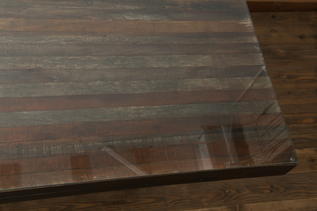 中古　ビーナ(bina)　グラハム(GRAHAM DINING TABLE)　アスプルンド(ASPLUND)取り扱い　味わいのある古材を使用したダイニングテーブル(2人掛け、4人掛け、食卓、作業台、サスティナビリティ)(定価約25万円)(R-065133)