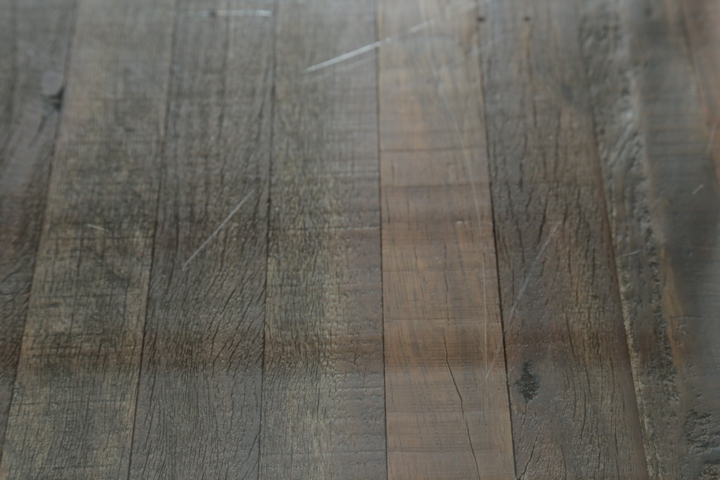 中古　ビーナ(bina)　グラハム(GRAHAM DINING TABLE)　アスプルンド(ASPLUND)取り扱い　味わいのある古材を使用したダイニングテーブル(2人掛け、4人掛け、食卓、作業台、サスティナビリティ)(定価約25万円)(R-065133)