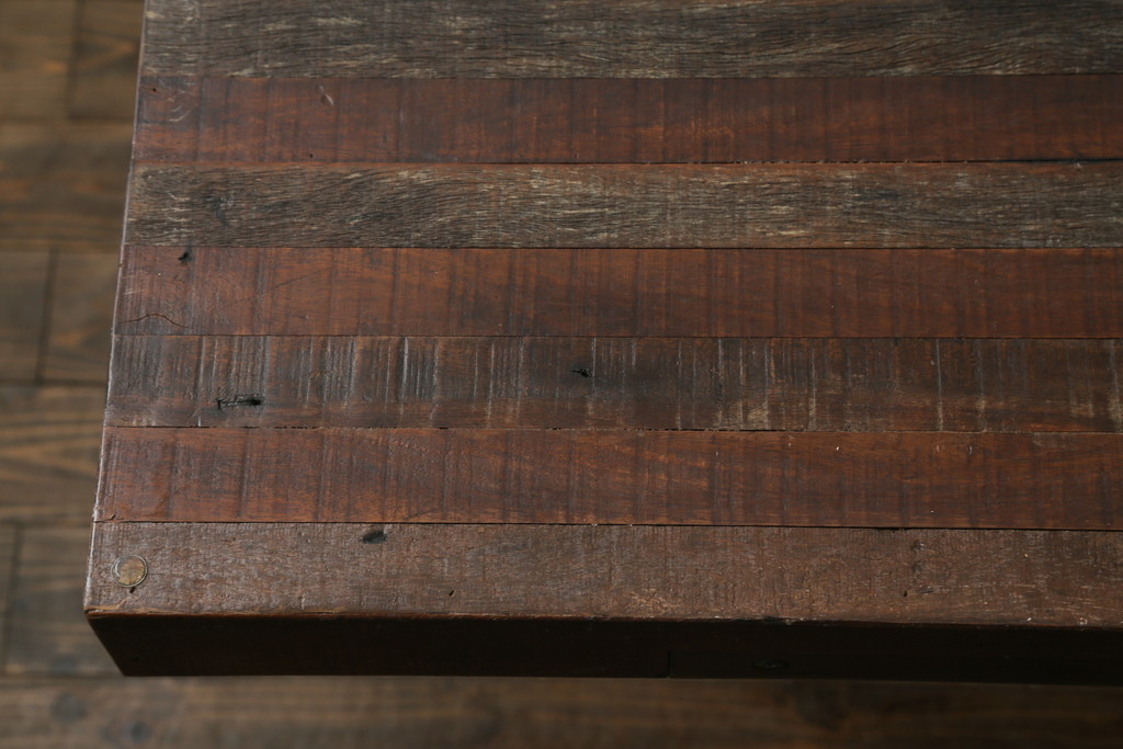 中古　ビーナ(bina)　グラハム(GRAHAM DINING TABLE)　アスプルンド(ASPLUND)取り扱い　味わいのある古材を使用したダイニングテーブル(2人掛け、4人掛け、食卓、作業台、サスティナビリティ)(定価約25万円)(R-065133)