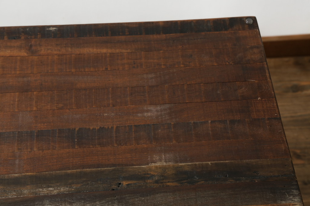 中古　ビーナ(bina)　グラハム(GRAHAM DINING TABLE)　アスプルンド(ASPLUND)取り扱い　味わいのある古材を使用したダイニングテーブル(2人掛け、4人掛け、食卓、作業台、サスティナビリティ)(定価約25万円)(R-065133)