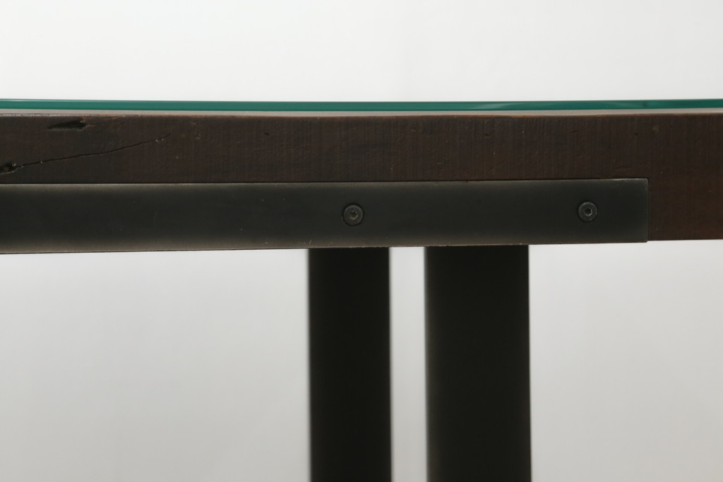 中古　ビーナ(bina)　グラハム(GRAHAM DINING TABLE)　アスプルンド(ASPLUND)取り扱い　味わいのある古材を使用したダイニングテーブル(2人掛け、4人掛け、食卓、作業台、サスティナビリティ)(定価約25万円)(R-065133)