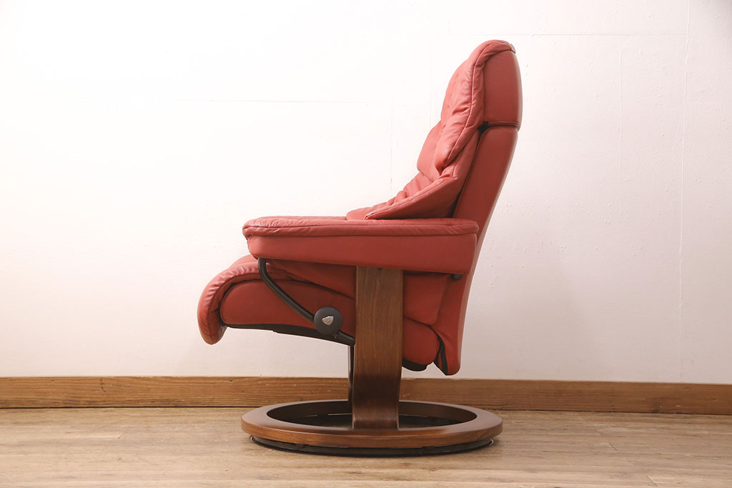 中古　EKORNES(エコーネス)　本革　オットマン付き　ストレスレス レノ クラシック(M)(アームチェア、リクライニングチェア、椅子)(定価約37万9千円)(R-050810)