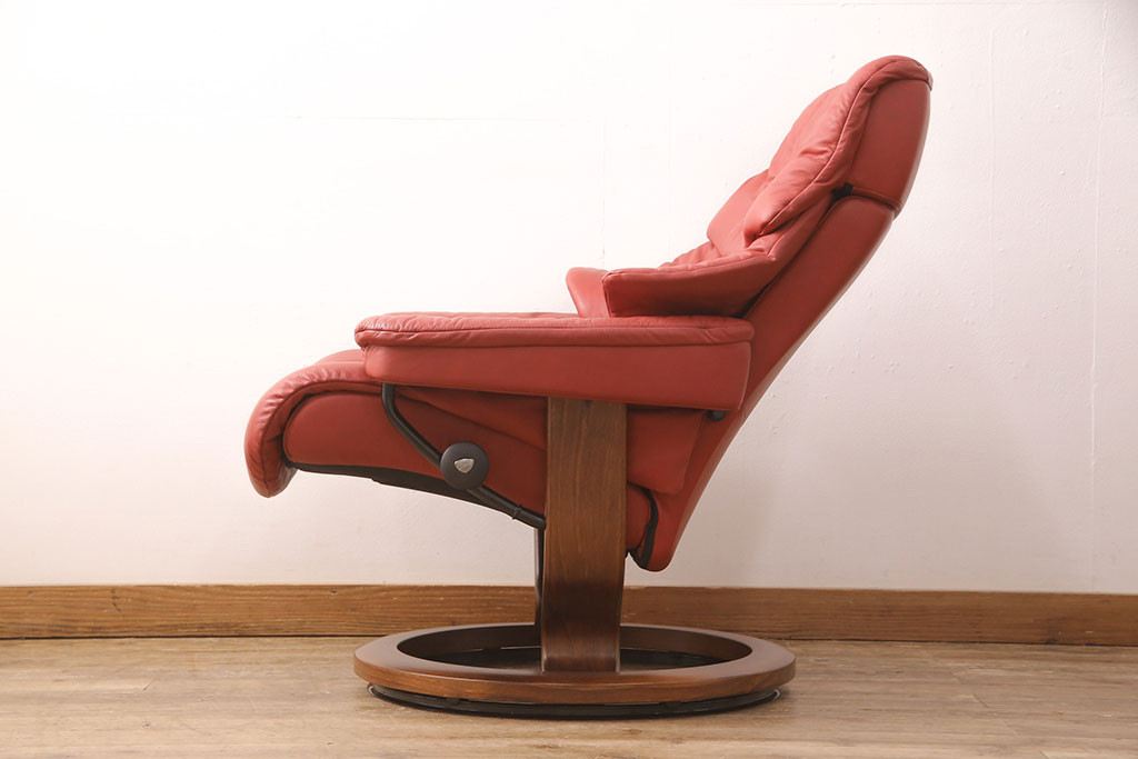 中古　EKORNES(エコーネス)　本革　オットマン付き　ストレスレス レノ クラシック(M)(アームチェア、リクライニングチェア、椅子)(定価約37万9千円)(R-050810)