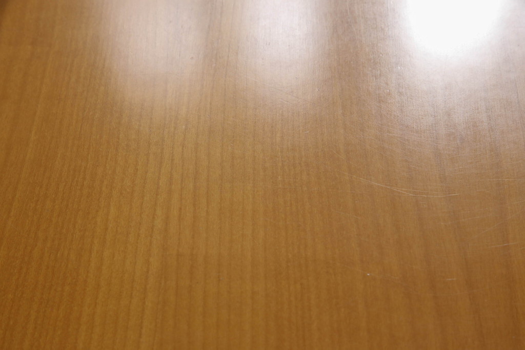 中古　Cassinaixc.(カッシーナイクスシー)　PHILIPPE HUREL(フィリップ・ユーレル)　MALAGA(マラガ)　洗練された佇まいのダイニングテーブル(6人掛け、4人掛け、食卓)(定価約38万8千円)(R-066173)