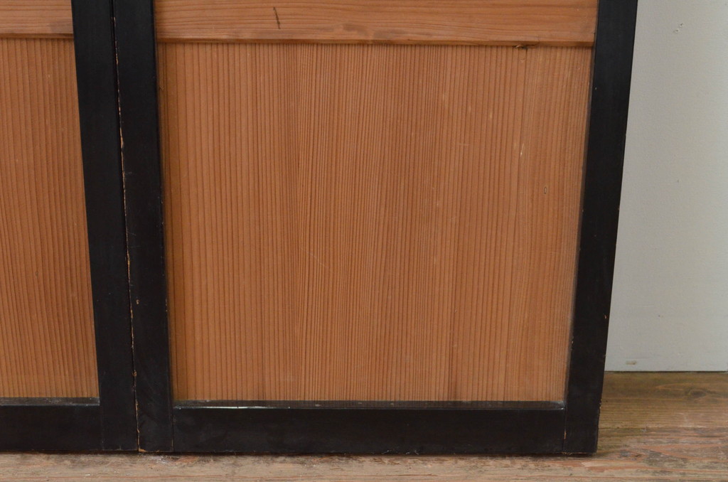 アンティーク建具　杉材　美しい柾目が魅力の板戸窓2枚セット(引き戸)(R-067830)