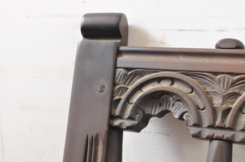 イギリスビンテージ　ERCOL(アーコール)　Old Colonial(オールドコロニアル)　シックな英国カントリースタイルのお部屋におすすめな3人掛けソファ(アームソファ、三人掛けソファ、トリプルソファ、ヴィンテージ、北欧)(R-066806)