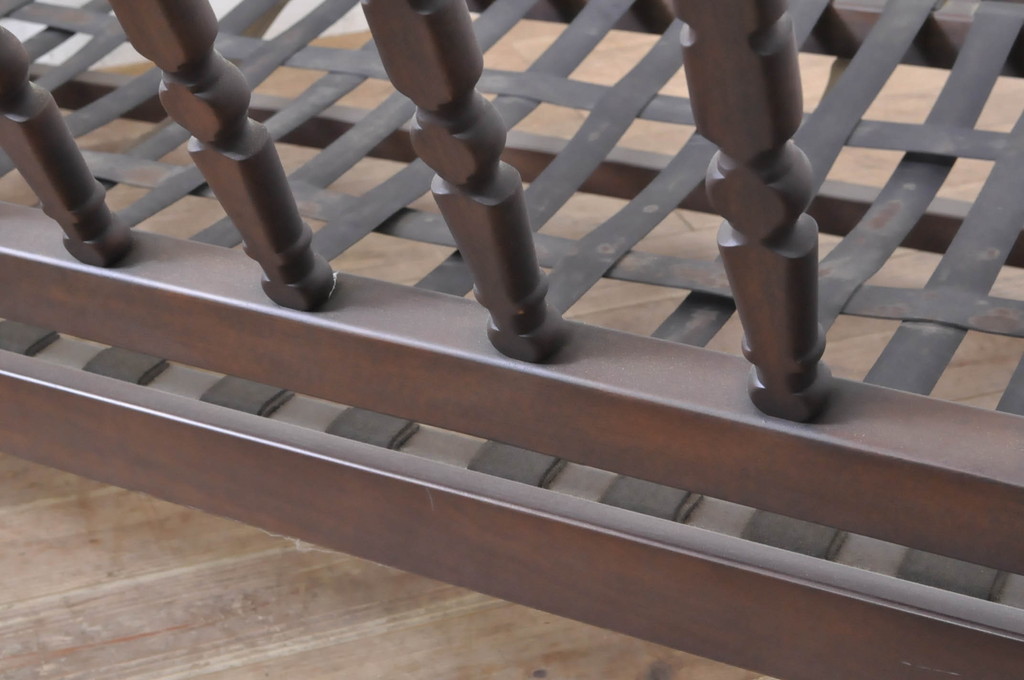 イギリスビンテージ　ERCOL(アーコール)　Old Colonial(オールドコロニアル)　シックな英国カントリースタイルのお部屋におすすめな3人掛けソファ(アームソファ、三人掛けソファ、トリプルソファ、ヴィンテージ、北欧)(R-066806)