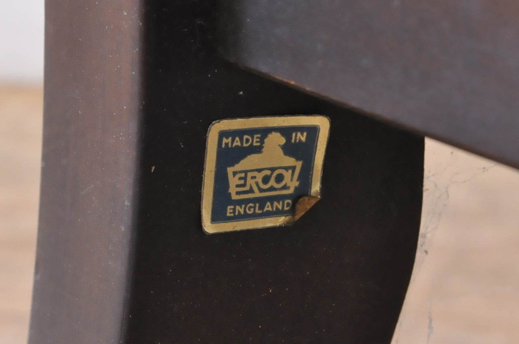 イギリスビンテージ　ERCOL(アーコール)　Old Colonial(オールドコロニアル)　シックな英国カントリースタイルのお部屋におすすめな3人掛けソファ(アームソファ、三人掛けソファ、トリプルソファ、ヴィンテージ、北欧)(R-066806)