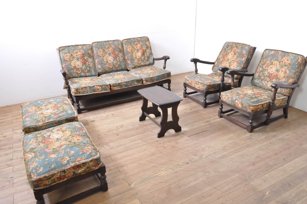 イギリスビンテージ　ERCOL(アーコール)　Old Colonial(オールドコロニアル)　シックな英国カントリースタイルのお部屋におすすめな3人掛けソファ(アームソファ、三人掛けソファ、トリプルソファ、ヴィンテージ、北欧)(R-066806)