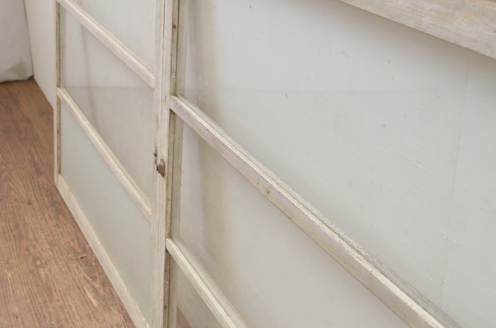 アンティーク建具　ペイント仕上げ限定　インテリアに合わせやすいシンプルなペンキガラス窓2枚セット(引き戸、ガラス戸)(R-067788)
