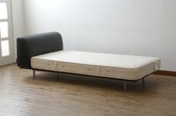 中古　Cassina(カッシーナ)　L31　SITE(サイト)　洗練された佇まいが魅力のシングルベッド(ベッドフレーム、マットレス)(定価約50万円)(R-066621)