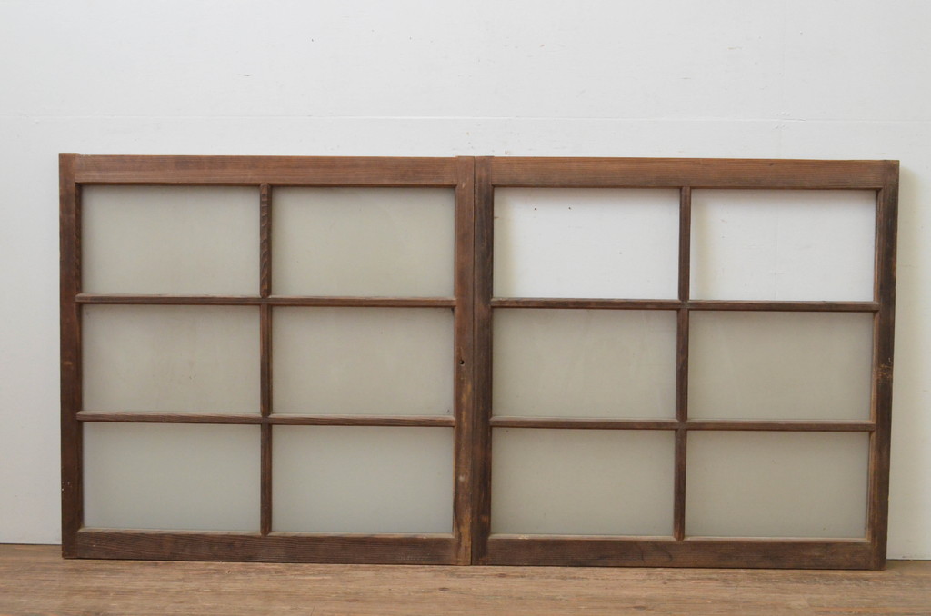 アンティーク建具　インテリアに合わせやすいシンプルなガラス窓2枚セット(引き戸、ガラス戸)(R-067804)
