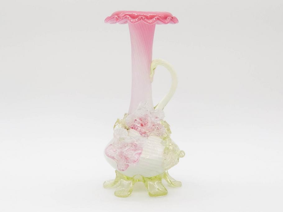 西洋アンティーク　ヴァセリンガラス　ウラン　繊細で華やかな装飾が目を惹く花瓶(花器、花入、フラワーベース、ワセリンガラス、木箱付き)(R061964)