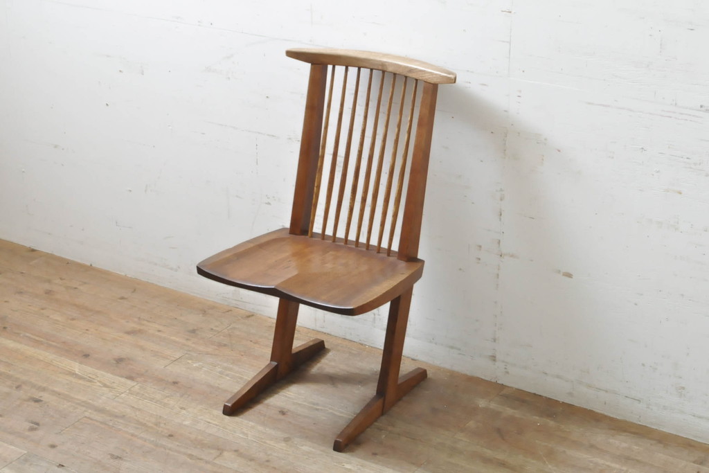 和製ビンテージ　ジョージナカシマ　希少!!　契りあり　小田急ハルク購入　桜製作所　コノイドチェア(CONOID CHAIR)　CN101　スタイリッシュな佇まいのサイドチェア(板座チェア、ダイニングチェア、椅子、イス、アレー型、鼓、千切り止め)(R-068140)