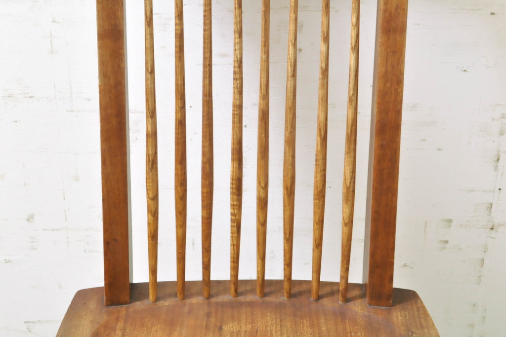 和製ビンテージ　ジョージナカシマ　希少!!　契りあり　小田急ハルク購入　桜製作所　コノイドチェア(CONOID CHAIR)　CN101　スタイリッシュな佇まいのサイドチェア(ジョージ・ナカシマ、板座チェア、ダイニングチェア、椅子、イス、アレー型、鼓、千切り止め)(R-068140)