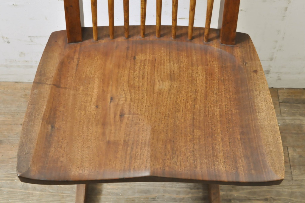 和製ビンテージ　ジョージナカシマ　希少!!　契りあり　小田急ハルク購入　桜製作所　コノイドチェア(CONOID CHAIR)　CN101　スタイリッシュな佇まいのサイドチェア(ジョージ・ナカシマ、板座チェア、ダイニングチェア、椅子、イス、アレー型、鼓、千切り止め)(R-068140)