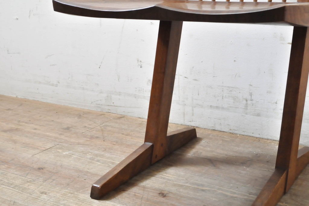 和製ビンテージ　ジョージナカシマ　希少!!　契りあり　小田急ハルク購入　桜製作所　コノイドチェア(CONOID CHAIR)　CN101　スタイリッシュな佇まいのサイドチェア(ジョージ・ナカシマ、板座チェア、ダイニングチェア、椅子、イス、アレー型、鼓、千切り止め)(R-068140)