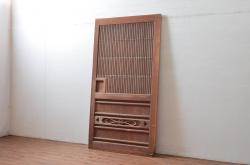 アンティーク建具　上手物!!　関西地方　上質な和の空間を演出する作りの良い格子蔵戸1枚(格子戸、引き戸、玄関戸)(R-081032)