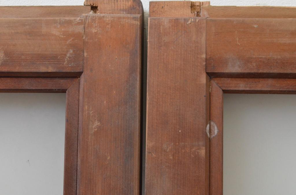 アンティーク建具　どこか懐かしい雰囲気を感じる升目(マス目)格子入りのガラス窓2枚セット(きつね格子、狐格子、引き戸、ガラス戸)(R-067956)