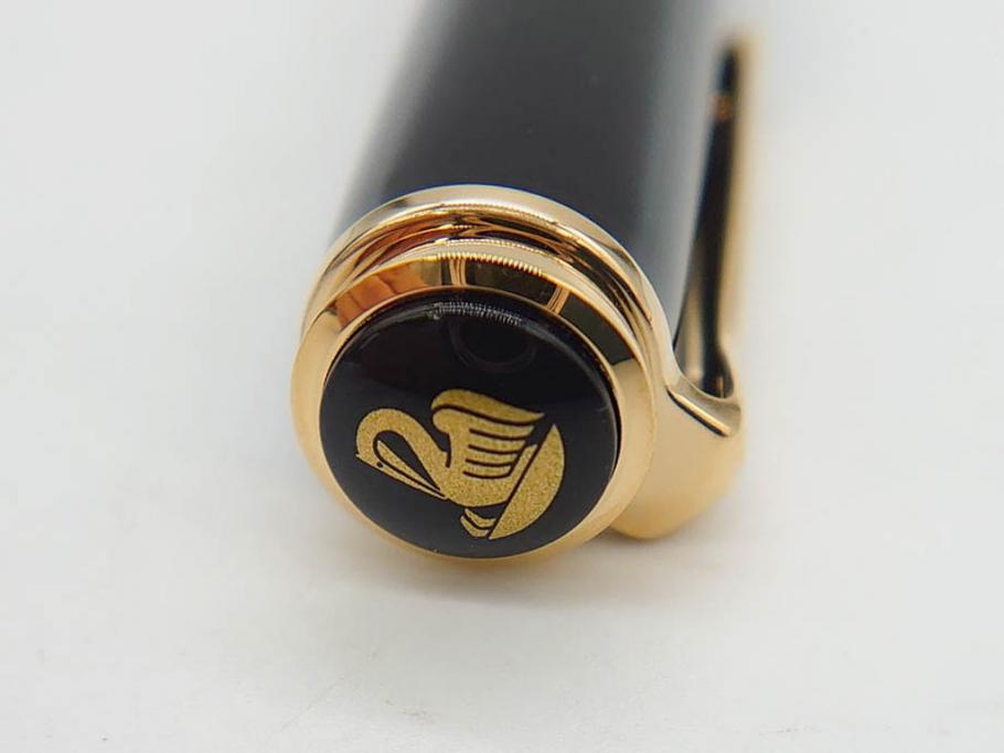 ドイツ　PELIKAN　ペリカン日本(株)社製　スーベレーン　M800　18C-750　F　万年筆(緑縞、グリーン系、ストライプ、INK、インク、筆記具、文具、吸入式、箱付き)(R-075650)