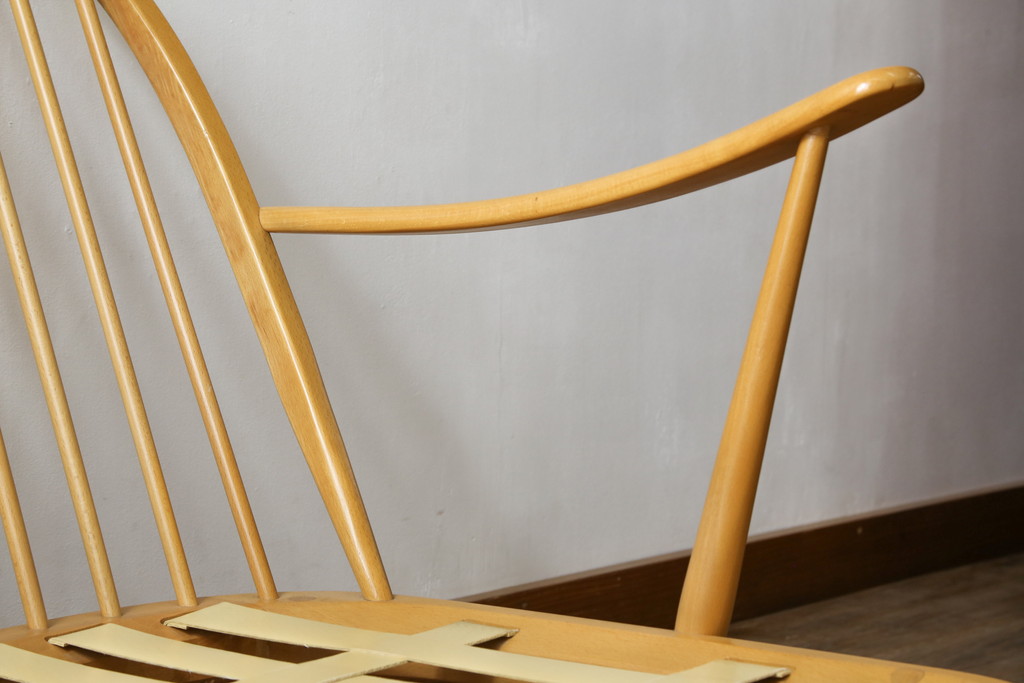 中古　美品!!　ERCOL(アーコール)　ボタニカル柄のファブリックが上品な2人掛けソファ(アームソファ、2Pソファ、二人掛け、英国、北欧)(R-082222)