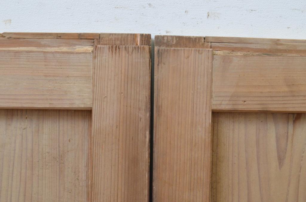 アンティーク建具　杉材　経年を感じさせる木味が魅力の板戸窓2枚セット(引き戸)(R-067957)