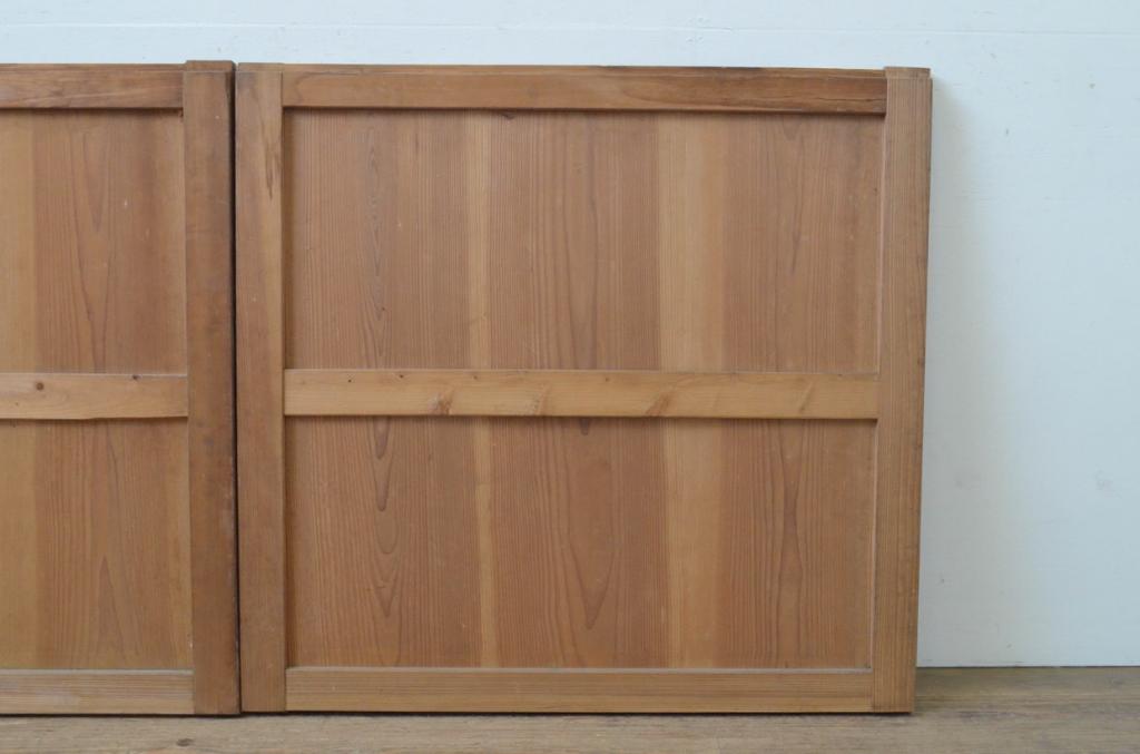 アンティーク建具　杉材　経年を感じさせる木味が魅力の板戸窓2枚セット(引き戸)(R-067958)