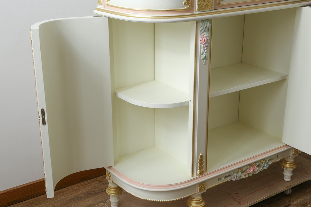 中古　美品　イタリア高級家具　ロココ調　Fratelli Origgi(フラテッリ・オリッジ)　圧迫感を抑えたRガラスの優しいデザインが魅力的なキャビネット(旧Mario Colciago&Figli(マリオ・コルチャゴ)、キュリオケース、ガラスケース、ショーケース、飾り棚、Rガラス、曲げガラス)(定価約200万円)(R-081616)