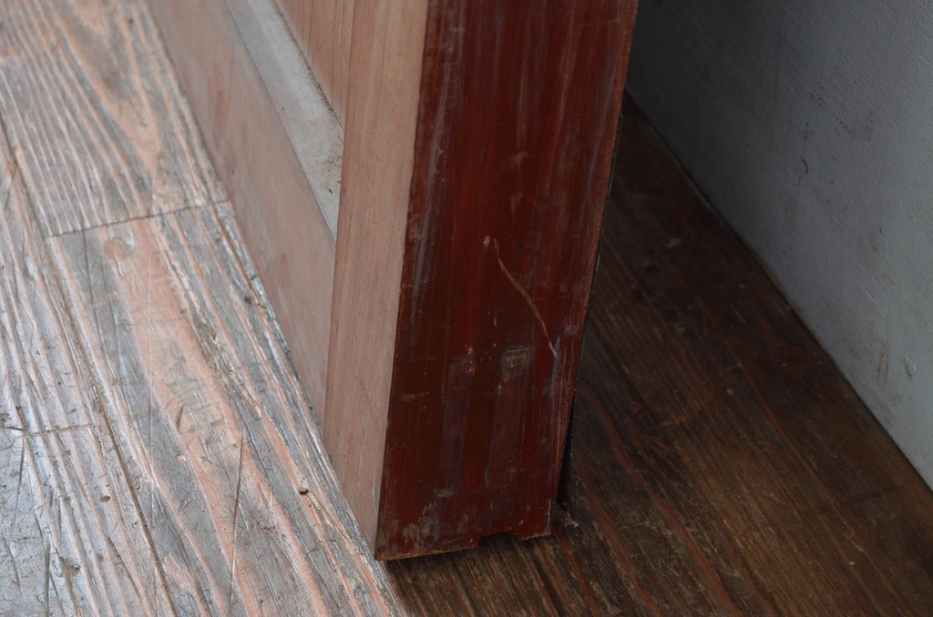 アンティーク建具　上手物!!　北陸産　総欅(ケヤキ)材　古い木味や金具が時代の流れを感じる格子蔵戸1枚(格子戸、引き戸、玄関戸)(R-081037)