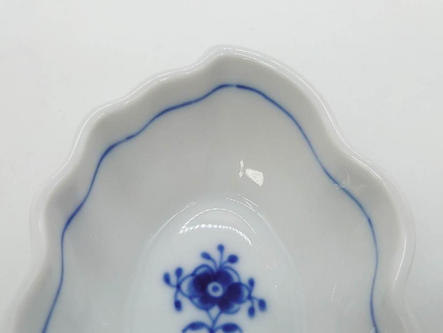 デンマーク　ROYAL COPENHAGEN(ロイヤルコペンハーゲン)　ブルーフルーテッド　ハーフレース　プレイン　リーフディッシュ・オープンシュガー・ボウル・絵皿(小皿)　まとめて10点セット(プレート、変形皿、洋食器)(R-075659)